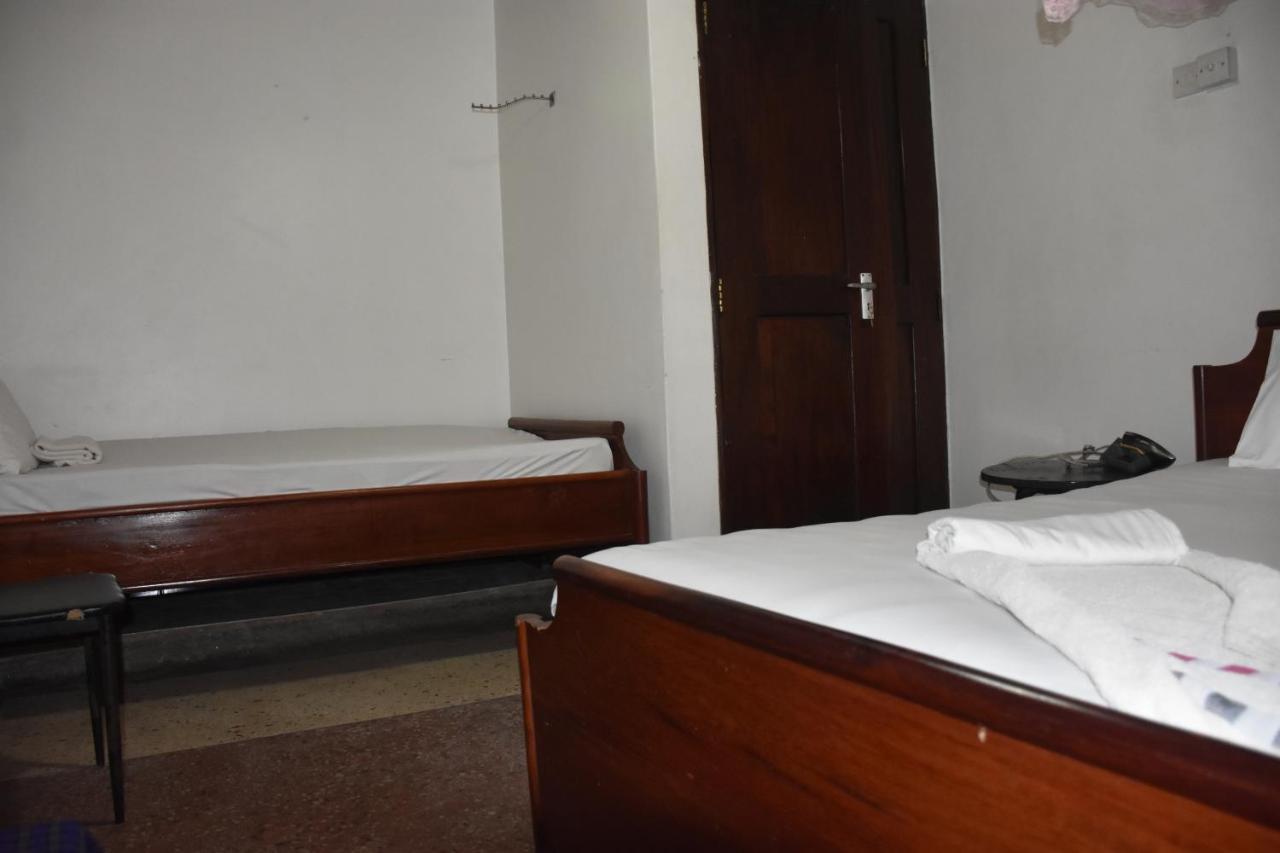 Kituri Royal Annex Bed & Breakfast Dar es Salaam Exterior foto