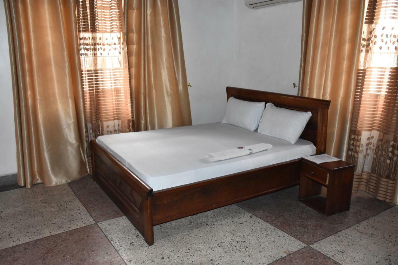 Kituri Royal Annex Bed & Breakfast Dar es Salaam Exterior foto